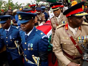 Jenazah Raila Odinga Tiba di Nairobi, Rakyat Kenya Sambut dengan Isak Duka