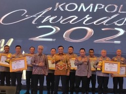 Daftar Lengkap Peraih Kompolnas Awards 2025 Daftar Lengkap Peraih Kompolnas Awards 2025
