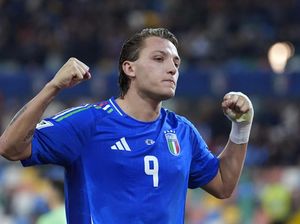 Retegui Galak Bareng Si Badak Retegui Galak Bareng Si Badak