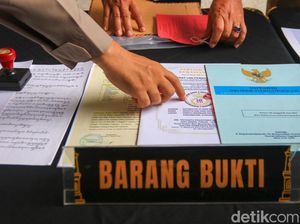 Tipu-tipu Bangsawan Keraton Berujung Pengusaha Kafe Tekor Nyaris Rp 1 M Tipu-tipu Bangsawan Keraton Berujung Pengusaha Kafe Tekor Nyaris Rp 1 M
