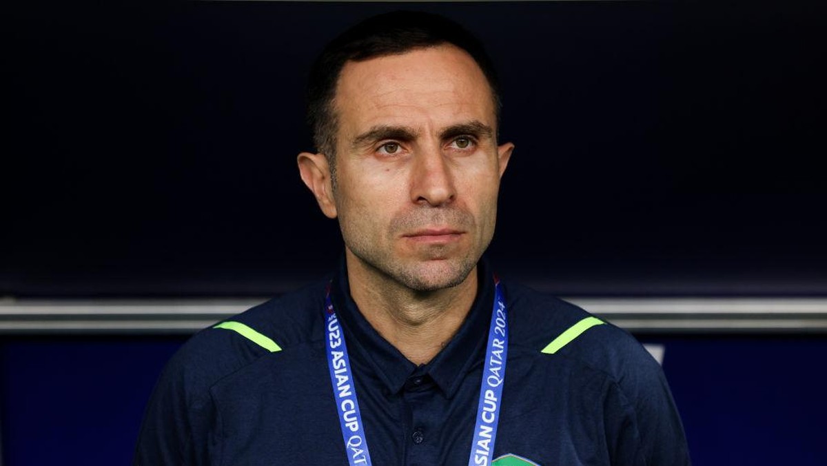 Asisten pelatih Timnas Uzbekistan, Timur Kapadze. (Foto: Getty Images/Zhizhao Wu)