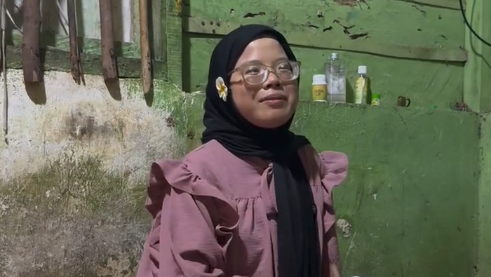 Kisah Inspiratif Tio, Mata Minus Tak Halangi Raih Mimpi Jadi Dosen