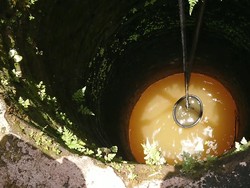 Puluhan Tahun Warga Prambon Trenggalek Hidup dengan Air Tak Layak Konsumsi Puluhan Tahun Warga Prambon Trenggalek Hidup dengan Air Tak Layak Konsumsi