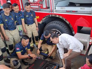 Damkar Surabaya Berharap Diberi Alat Canggih untuk Bangunan Ambruk