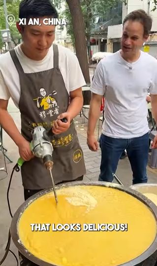 Jual bubur pakai bor Penjual Bubur Aduk Makanan pakai Bor, Netizen Puji sekaligus Heran