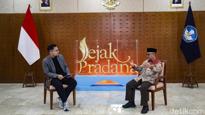 Kepala Sekolah Harus Lebih Kompeten, Apa Syarat Barunya?