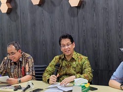 Backing Rokok Ilegal Orang Bea Cukai Sendiri
