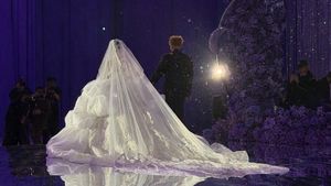 Potret Pernikahan Mewah Tao Eks EXO, Digelar Megah Bak Instalasi Seni