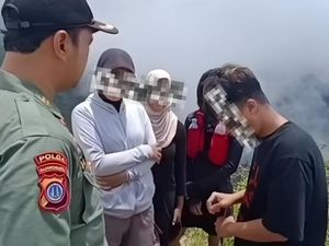 4 Orang Terciduk Trekking di Bukit Kukusan Merapi, Balai TNGM: Berbahaya! 4 Orang Terciduk Trekking di Bukit Kukusan Merapi, Balai TNGM: Berbahaya!