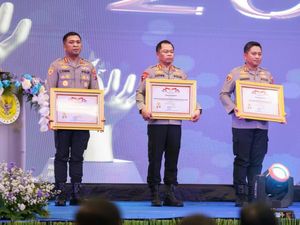 Polresta Sidoarjo Raih Kompolnas Awards 2025, Masuk 5 Besar Nasional Polresta Sidoarjo Raih Kompolnas Awards 2025, Masuk 5 Besar Nasional