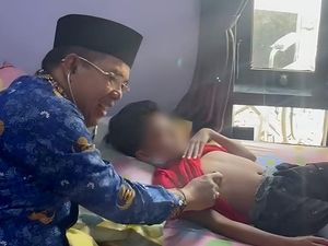 Wali Kota Probolinggo Jenguk Haikal Korban Ponpes Al-Khoziny Wali Kota Probolinggo Jenguk Haikal Korban Ponpes Al-Khoziny