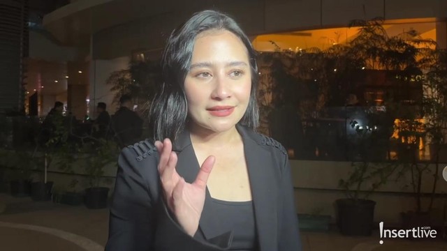Berita Seputar Selebriti Insertlive Terkini : Prilly Latuconsina Bakal Polisikan Penipu Cabul yang Ngaku Omara Esteghlal
