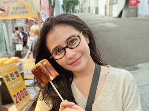 Prilly Latuconsina Bagikan Momen Ultah dan Kulineran di Luar Negeri Prilly Latuconsina Bagikan Momen Ultah dan Kulineran di Luar Negeri