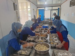 Mendikdasmen Usulkan Skema Baru MBG Lewat School Kitchen