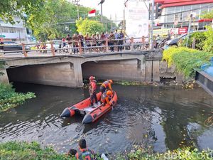 Semburan Air Berbau Gas di Rungkut Surabaya Sudah Berhenti Semburan Air Berbau Gas di Rungkut Surabaya Sudah Berhenti
