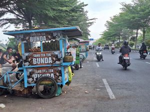 PKL Menjamur, Ikon Tembolak Pelangi Mataram Kumuh