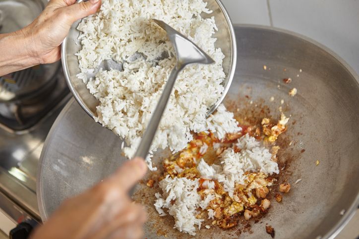 Tips memasak nasi goreng kampung yang enak dan sedrhana