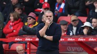 7. Ange Postecoglou. Ia didepak usai Forest tumbang 0-3 dari Chelsea pada 18 Oktober 2025, yang menjadi kekalahan keenam baginya dari delapan laga, dengan dua lainnya berakhir imbang. Ia hanya bertahan 39 hari. Foto: REUTERS/Chris Radburn