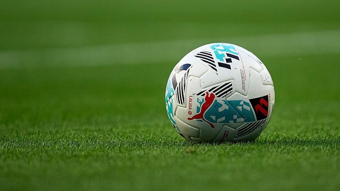 BARCELONA, SPAIN - OCTOBER 05: A detailed view of the Puma Match ball prior to the LaLiga EA Sports match between RCD Espanyol de Barcelona and Real Betis Balompie at RCDE Stadium on October 05, 2025 in Barcelona, Spain. (Photo by Pablo Rodriguez/Quality Sport Images/Getty Images)