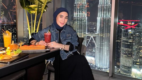 7 Gaya Simple Erin Istri Andre Taulany yang Bantah Hidup Hedon