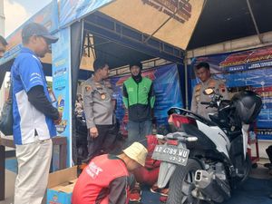 Gelar Polisi Menyapa, Polresta Solo Sediakan Servis Motor Gratis bagi Ojol Gelar Polisi Menyapa, Polresta Solo Sediakan Servis Motor Gratis bagi Ojol