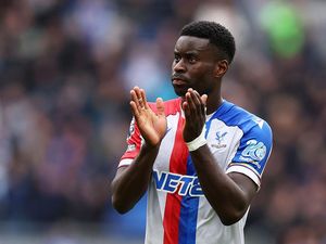 Guehi Tinggalkan Crystal Palace Akhir Musim Ini