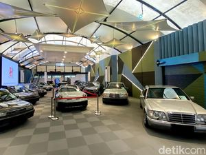 Nostalgic Cars, Konsep Unik Hotel di Bandung Pamerkan Puluhan Mobil Klasik