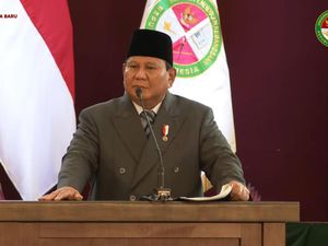 Prabowo ke Wisudawan UKRI: Kalau Mau Siap Hadapi Kegagalan, Belajar dari Prabowo