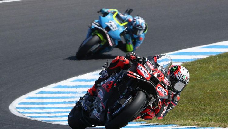 Bezzecchi Kukuh Pimpin Paruh Race MotoGP Valencia 2025