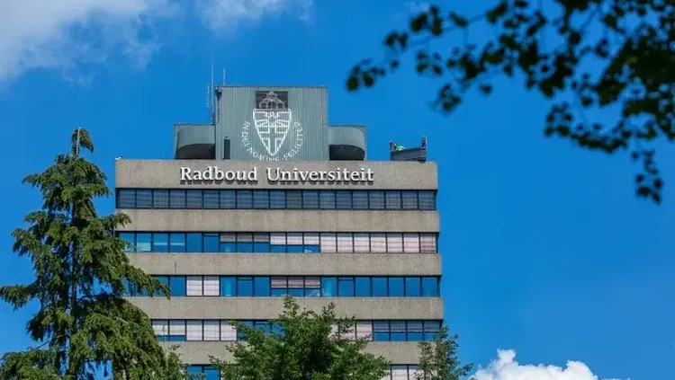 Beasiswa S2 Radboud University Belanda: Peluang Studi di Negeri Kincir Angin