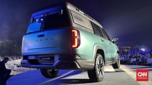 Chery T1TP, mobil konsep baru yang berupa SUV tetapi bodi belakangnya bisa dibuka manual hingga menjadi pikap double cabin.