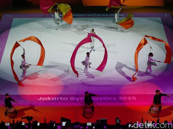 Kejuaraan Dunia Senam 2025 Dibuka Meriah di Indonesia Arena GBK