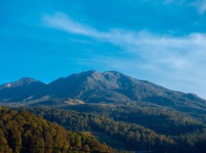 Kementerian ESDM Tegaskan Gunung Lawu Tak Masuk Wilayah Kerja Panas Bumi Kementerian ESDM Tegaskan Gunung Lawu Tak Masuk Wilayah Kerja Panas Bumi