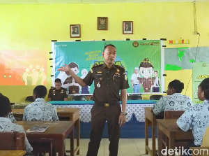 Kejari Jayawijaya Edukasi Pelajar Lewat Program Anti-Bullying di Sekolah Kejari Jayawijaya Edukasi Pelajar Lewat Program Anti-Bullying di Sekolah