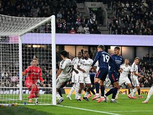 Fulham Vs Arsenal: Meriam London Menang 1-0 Fulham Vs Arsenal: Meriam London Menang 1-0