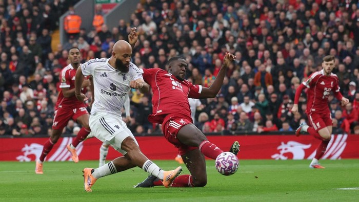 Mbeumo Cetak Gol Kilat! MU Unggul Lawan Liverpool, Apa yang Terjadi?