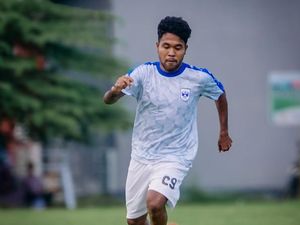 Wonderkid PSIS Jimmy Latuconsina Makin Pede Usai Raih Young Player of the Week Wonderkid PSIS Jimmy Latuconsina Makin Pede Usai Raih Young Player of the Week