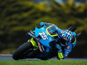 Hasil MotoGP Australia 2025: Raul Fernandez Menang Pertama Kalinya