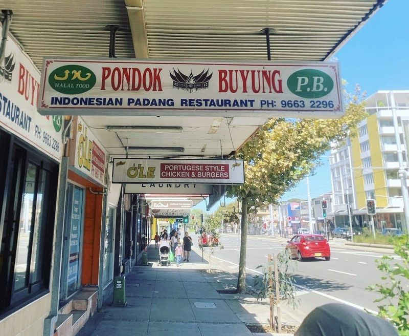 RM Padang Sukses di Luar Negeri