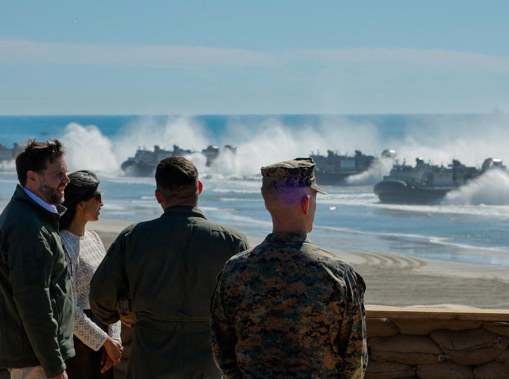 Wapres AS JD Vance Hadiri Perayaan 250 Tahun Korps Marinir di Camp Pendleton Wapres AS JD Vance Hadiri Perayaan 250 Tahun Korps Marinir di Camp Pendleton