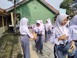 Menengok Gerakan Poe Ibu di SMK Sukabumi Menengok Gerakan Poe Ibu di SMK Sukabumi