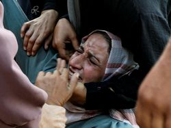 Video: Tangis Warga Gaza Pecah saat Saudaranya Tewas Diserang Israel