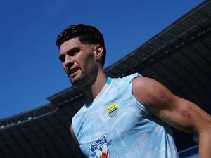Semangat Membuncah Julio Cesar Bareng Persib Semangat Membuncah Julio Cesar Bareng Persib