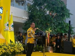 Bahlil Sebut MBG Program Mulia: Waktu Kuliah Pernah Busung Lapar