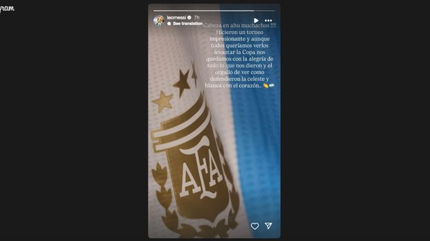 Lionel Messi memberikan semangat kepada timnas Argentina U-20.
