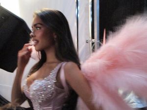 Pesona Madison Beer, Gak Kalah Seksi dari Model Victorias Secret Pesona Madison Beer, Gak Kalah Seksi dari Model Victorias Secret
