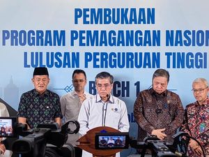 Menaker Sebut Kenaikan Upah Minimum 2026 Diumumkan Bulan Depan Menaker Sebut Kenaikan Upah Minimum 2026 Diumumkan Bulan Depan