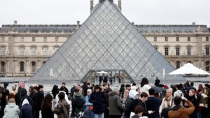 Museum Louvre Akan Dipasangi Perangkat Keamanan Baru, Apa Itu?