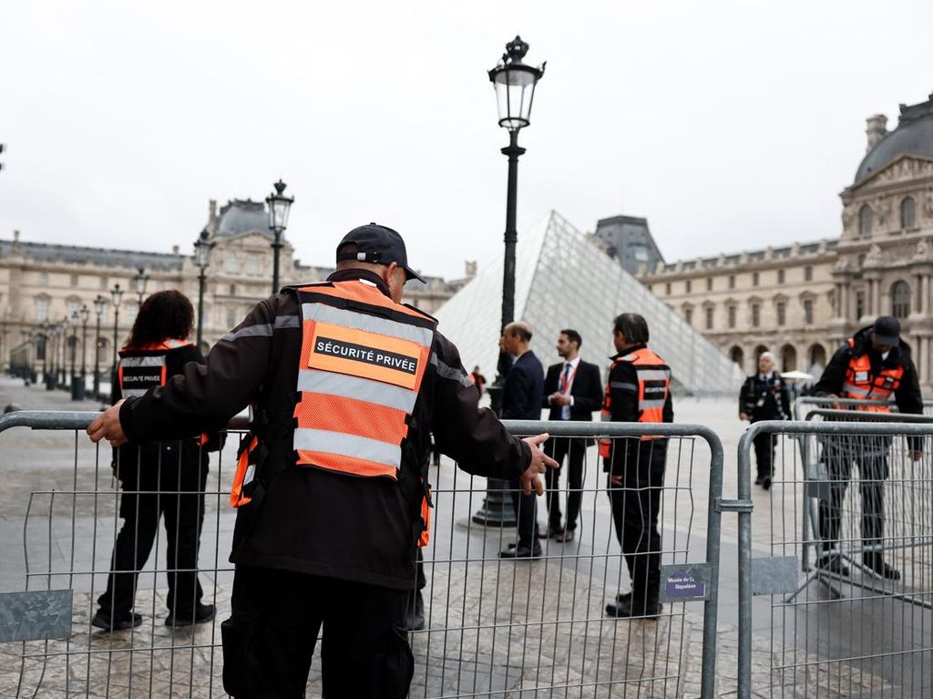 Museum Louvre Ditutup Sementara Usai Pencurian Permata Gegerkan Paris Museum Louvre Ditutup Sementara Usai Pencurian Permata Gegerkan Paris