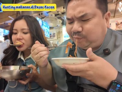 Nex Carlos Keliling Korea Bareng Istri Demi Berburu Makanan Viral